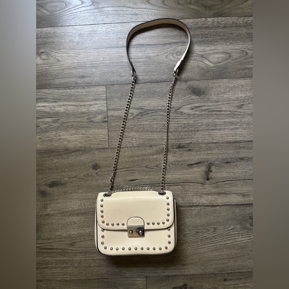 FOREVER 21 | Cream Faux Leather Purse with Chain Strap and Grommets